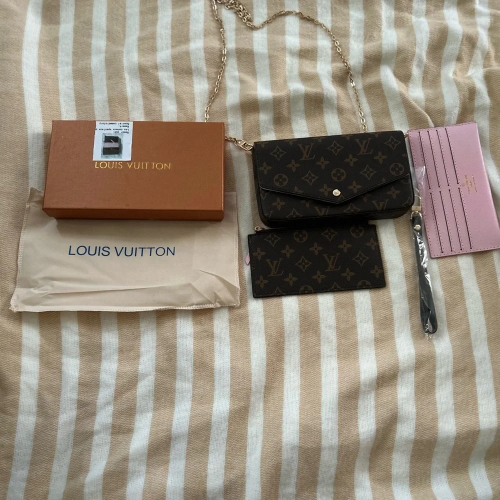 Brown Monogram Bag - Picture 3 of 13